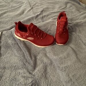 Women’s Red Sketchers worn twice